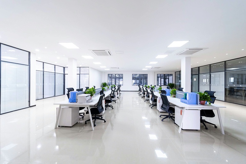 四川零零柒弱電工程公司帶你認(rèn)識(shí)，工廠辦公室場景下需要配備哪些安防設(shè)備？