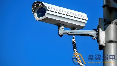 夏季高溫對室外監(jiān)控?cái)z像頭的影響