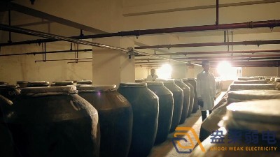 成都盎柒弱電—酒廠窖池測溫儀有什么作用？
